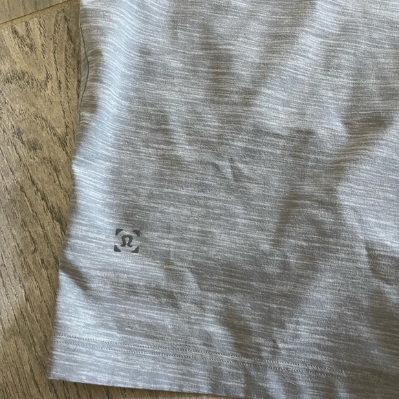 Lululemon Men's T.H.E. Short 9" Linerless LM7AAWS - Picture 5 of 5